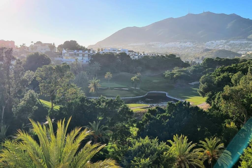 Soleado Golf Y A 900 M De La Playa Lejlighed Benalmádena